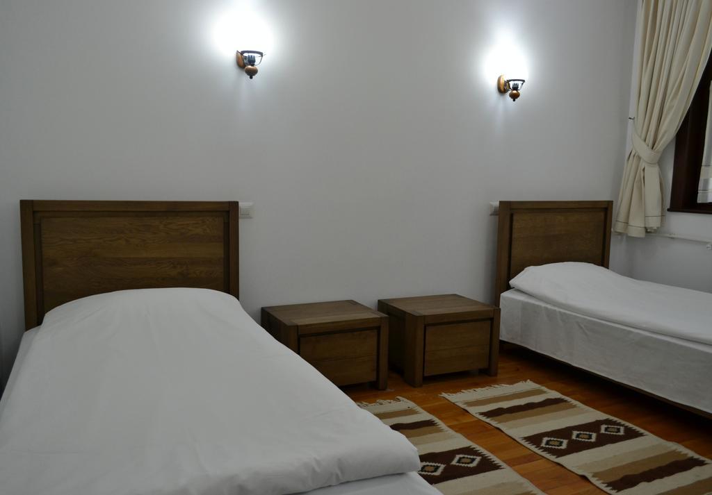 Casa De Oaspeti Sfantul Nicolae 이아시 외부 사진